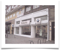 BMW. Panel Alucobond